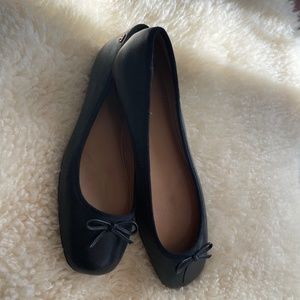 TORY BURCH. SIZE 8 1/2